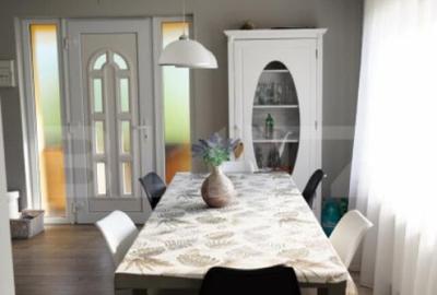 Casa de vanzare cu piscina - 27