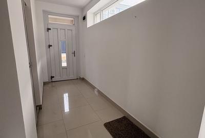 Duplex cu 4 camere cu Canalizare în Europa - 16