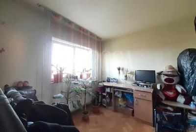 Apartament 4 camere de vanzare in Dorobantilor Oradea, Oradea Apartament 4 camere de vanzare in Dorobantilor Oradea, Oradea - 3