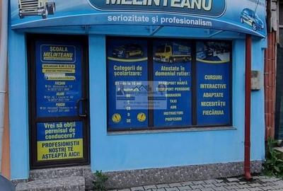 Casă individuală cu 3 camere cu Canalizare în Central - 1