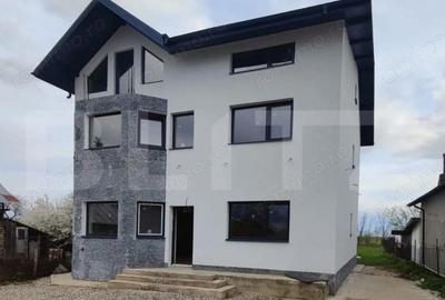 Casă cu 15 camere cu Teren 1000 Mp în Dumbrava - 19