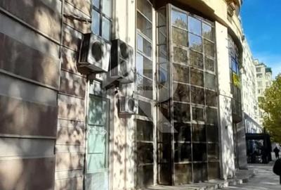 Spațiu comercial, de 1,300 mp, în Unirii - 8