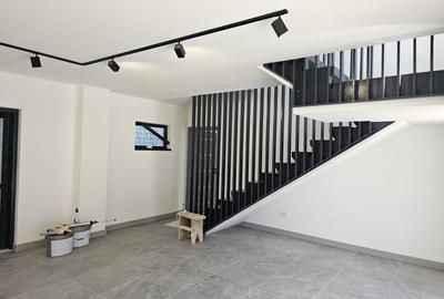 Hala noua de inchiriat str. Trei Fantani - 5