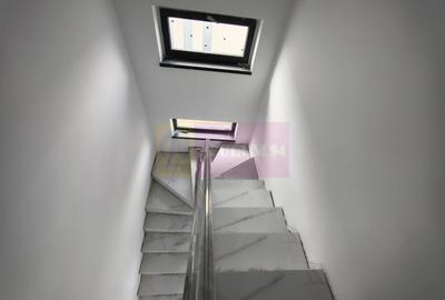 Casă individuală cu 4 camere cu Canalizare în Est - 38