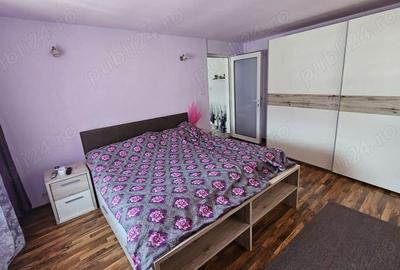 Vand apart. 4 cam. ,centrala proprie , zona Boul Rosu - Malul Mures - Pret redus - 11