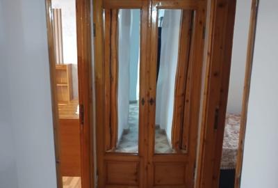 Apartament cu 3 camere decomandat în Kamsas - 8