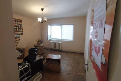 Apartament 4 camere Nicolina-Rond Vechi-Lidl, necesita renovare - 4