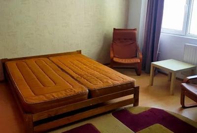 Garsonieră decomandată, mobilată în Basarab - 1