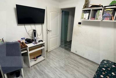 Apartament cu 3 camere decomandat în Micălaca - 1