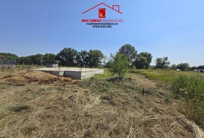 Teren intravilan de vanzare - zona Gelco- cu fundatie si proiect! - 1