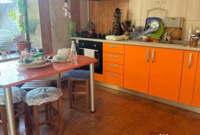 Casă cu 7 camere cu Teren 100 Mp în Rahova - 4