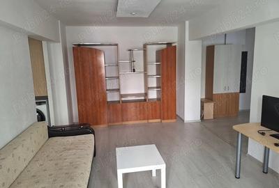 Apartament cu 2 camere semidecomandat în Apărătorii Patriei