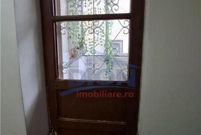 Apartament cu 3 camere decomandat în Calea Călărașilor - 16