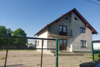 Casă cu 4 camere în Frătăuții Vechi - 5