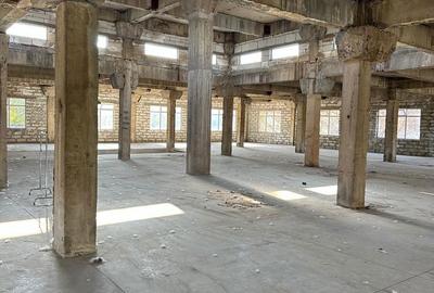 Spațiu comercial, de 2,600 mp, în Central - 1