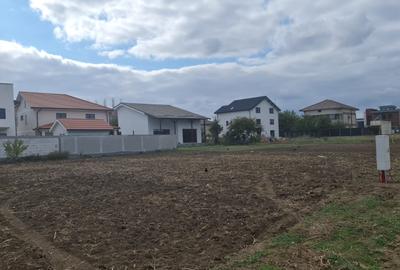 Teren Construcții intravilan de 500 mp, în Km 5 - 8