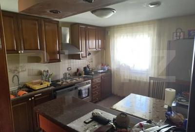 Apartament cu 3 camere decomandat în Rădăuți - 10