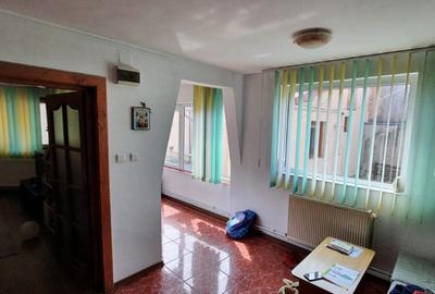 Casă cu 5 camere cu Teren 212 Mp în Mărășești - 7