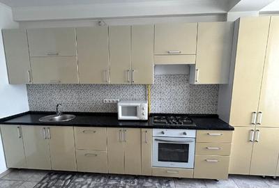 Garsonieră semidecomandată în Victoriei