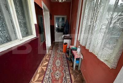 Casă cu 6 camere cu Teren 800 Mp în Central - 1