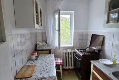 Apartament cu 3 camere semidecomandat în Micro 40 - 4