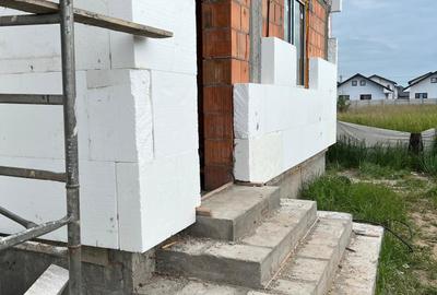 Casă individuală cu 4 camere cu Canalizare în Pantelimon - 11