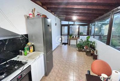 Apartament cu 4 camere decomandat în Bucium - 8