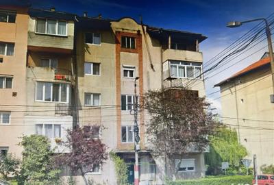 Apart 3 camere decomandat - 1