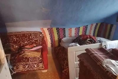 De vanzare casa batraneasca, locuibila, teren 3751 mp, 29.500 euro - 1