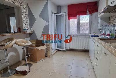 Apartament 3 camere de vanzare Stadion etaj 1 - 2