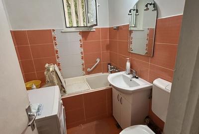 Apartament cu 2 camere nedecomandat în Decebal