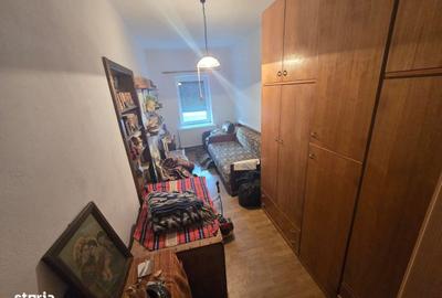 Casă cu 4 camere în Arpașu de Jos - 7