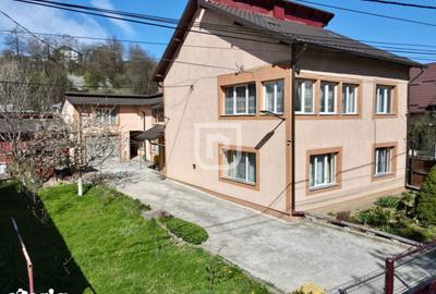 Casă cu 6 camere cu Teren 603 Mp în Central
