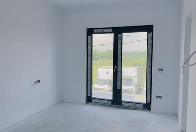 Duplex cu 5 camere cu Canalizare în Dumbrăvița - 3