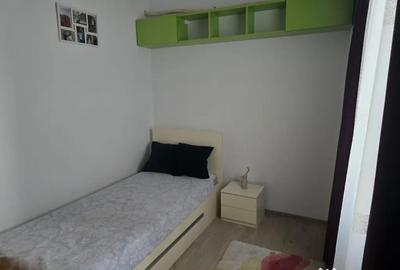 Apartament cu 3 camere nedecomandat în Vitan - 6