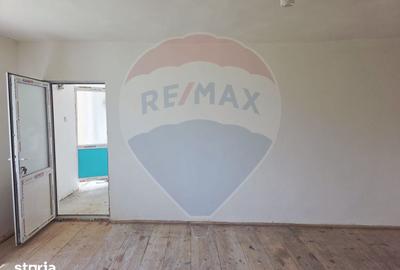 Casă cu 2 camere cu Teren 555 Mp în Ungureni - 12