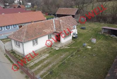 Casă cu 4 camere cu Teren 937 Mp în Vâlcele - 8