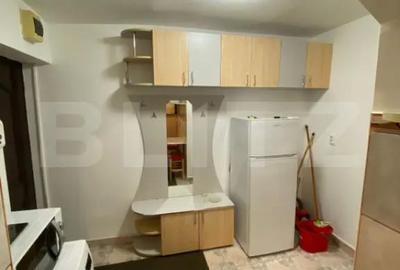 Apartament cu 2 camere decomandat, mobilat în Central
