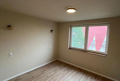 Apartament cu 3 camere decomandat în Burdea - 5