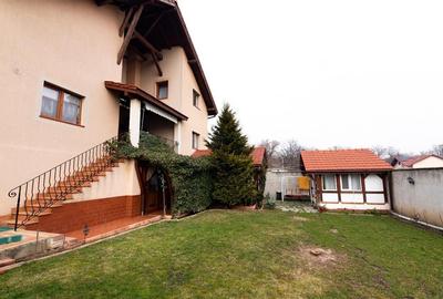 Vila formata din 4 apartamente in Cordau, zona President. - 9