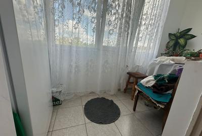Apartament cu 3 camere decomandat în Calarași 4 - 8