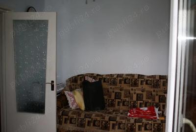 Apartament 3 camere, semidecomandat (Micro 19) - 1