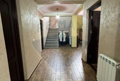 Casă individuală cu 5 camere cu Teren 1268 Mp în Nord - 4