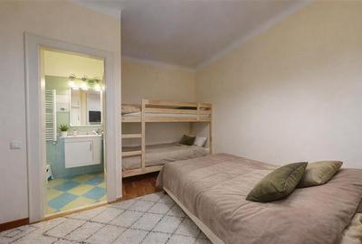 Apartament cu 3 camere semidecomandat, mobilat în Central - 7