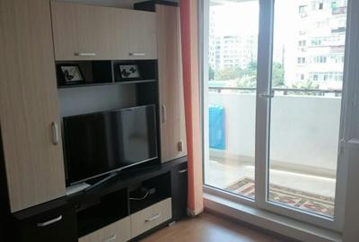 Apartament cu 2 camere decomandat, mobilat în 13 Septembrie - 10