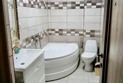 Apartament cu 3 camere în Tractorul - 1