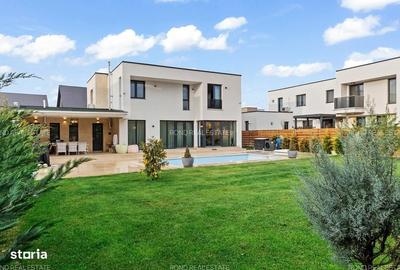 Casă cu 4 camere în Ostratu