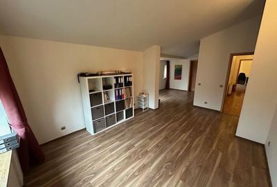 Casă / Vilă cu 6 camere în zona  Calea Aradului - 41