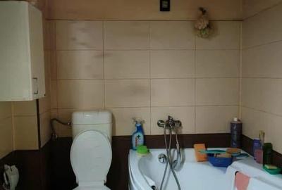 Casă cu 5 camere, singur în curte, acces auto , lângă Magazinul Crișul , Oradea. - 14