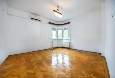 Apartament cu 3 camere în Unirii - 13